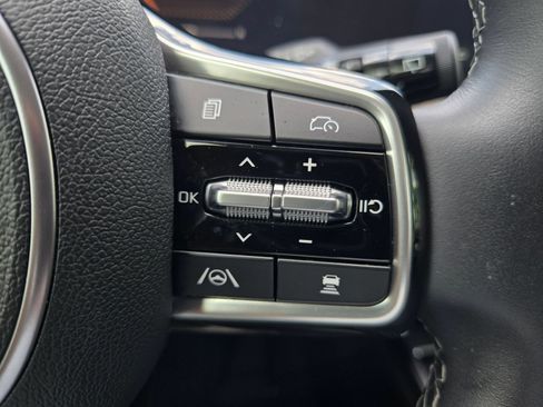 Used 2025 Kia Sorento S w/ Panoramic Sunroof Package FWD image 25