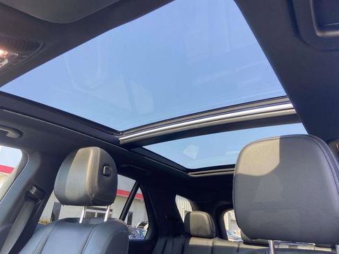 Used 2022 Mercedes-Benz GLE 350 4MATIC w/ Premium Package image 19