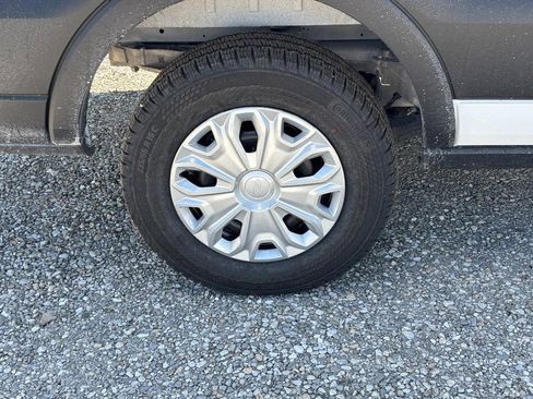 New 2025 Ford E-Transit 148 Medium Roof image 4