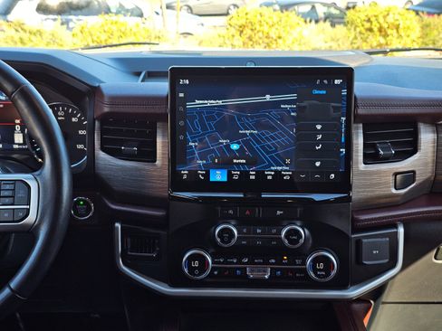 Used 2024 Ford Expedition Max Limited image 27