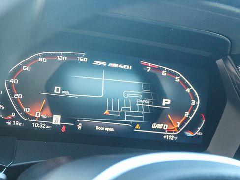 Used 2024 BMW Z4 M40i w/ Premium Package image 26