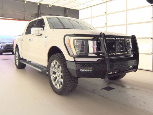 Used 2021 Ford F150 Lariat w/ Equipment Group 502A High AWD/4WD image 2