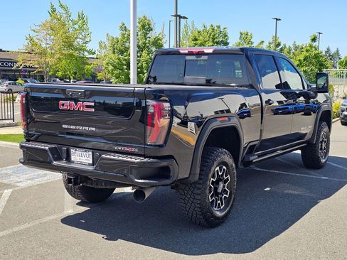 Used 2025 GMC Sierra 2500 AT4X AWD/4WD image 5