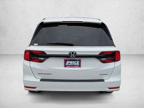Used 2023 Honda Odyssey Sport image 6