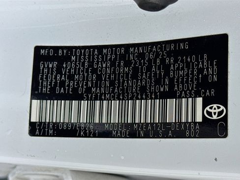 Certified 2025 Toyota Corolla XSE image 30