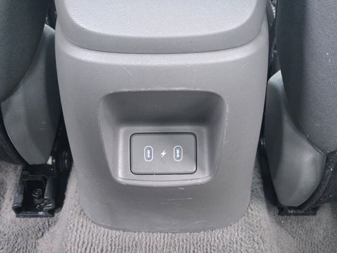 Used 2025 Hyundai Elantra SEL image 15