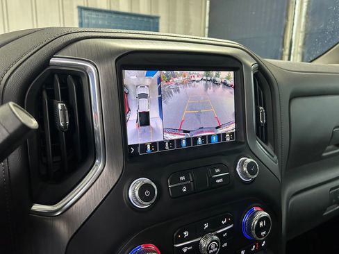Used 2023 GMC Sierra 3500 Denali AWD/4WD image 20