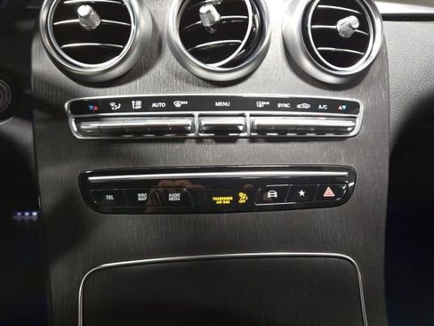 Used 2022 Mercedes-Benz GLC 300 4MATIC image 28