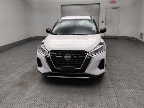 Used 2021 Nissan Kicks S image 15