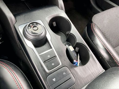 Used 2025 Ford Escape ST-Line Select AWD/4WD image 31