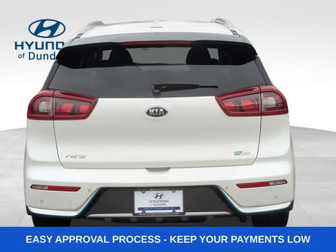 Used 2019 Kia Niro EX Premium image 5