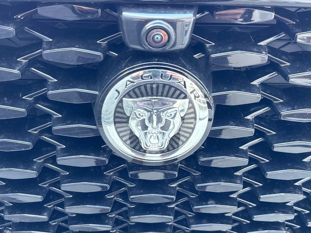 New 2026 Jaguar F-PACE R-Dynamic S AWD/4WD image 12