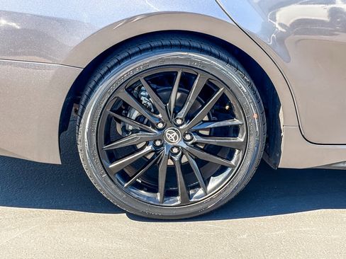 Used 2022 Toyota Camry XSE FWD image 10
