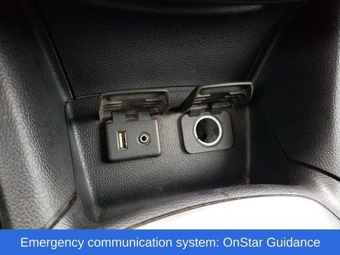 Used 2017 Chevrolet Cruze LT image 25