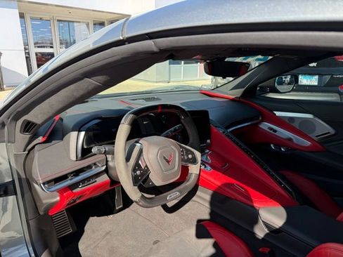 Used 2024 Chevrolet Corvette Z06 image 8