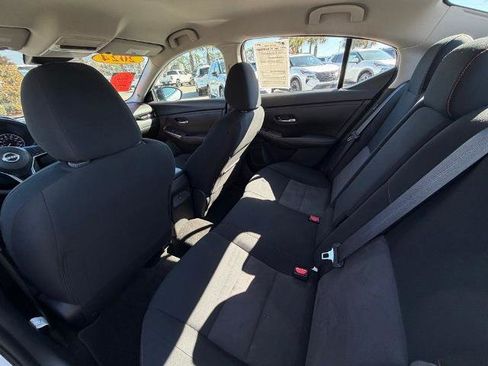 Certified 2024 Nissan Sentra SR FWD image 25