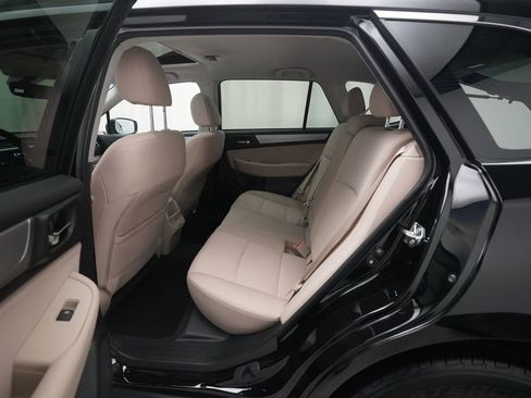 Used 2019 Subaru Outback 2.5i Premium AWD/4WD image 16