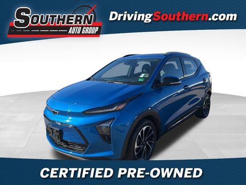 Used 2022 Chevrolet Bolt EUV Premier w/ Sun & Sound Package image 1