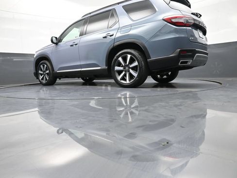 Used 2023 Honda Pilot Touring image 34
