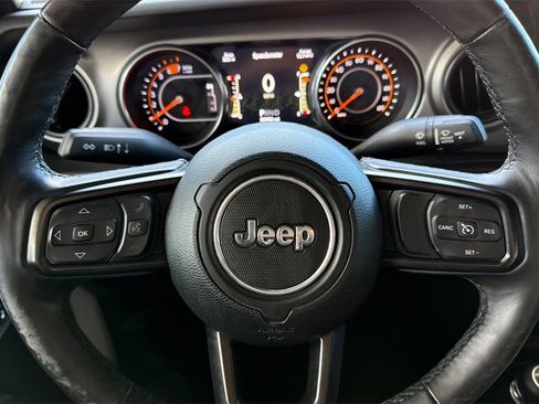 Used 2020 Jeep Wrangler Unlimited Sport image 33