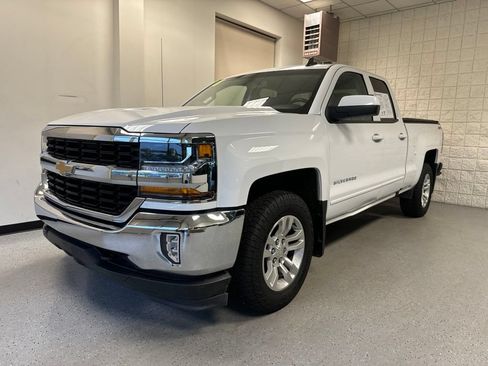 Used 2018 Chevrolet Silverado 1500 LT w/ All Star Edition AWD/4WD image 14