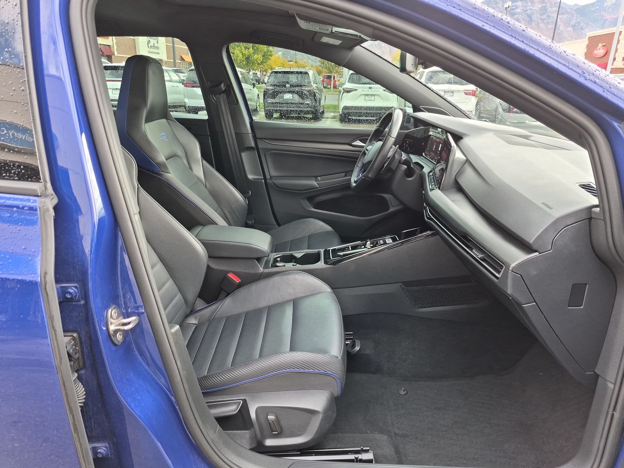 Used 2024 Volkswagen Golf R AWD/4WD image 35