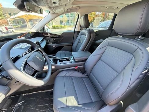 New 2026 Lincoln Nautilus Reserve w/ Jet Appearance Package image 14