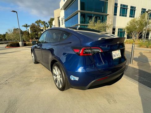 Used 2022 Tesla Model Y Long Range AWD/4WD image 7