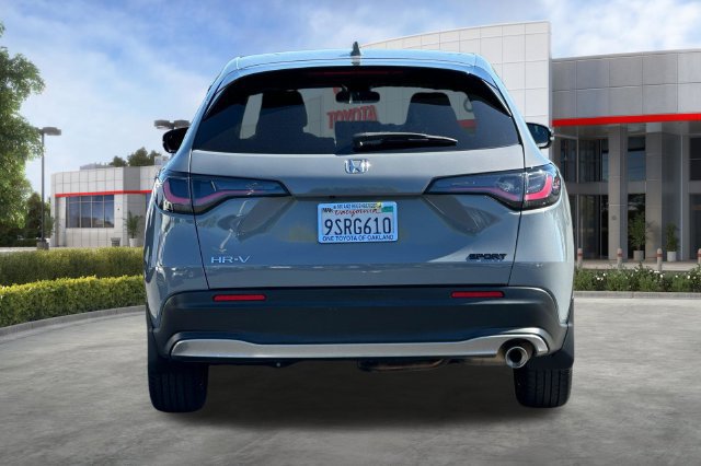 Used 2025 Honda HR-V Sport image 5