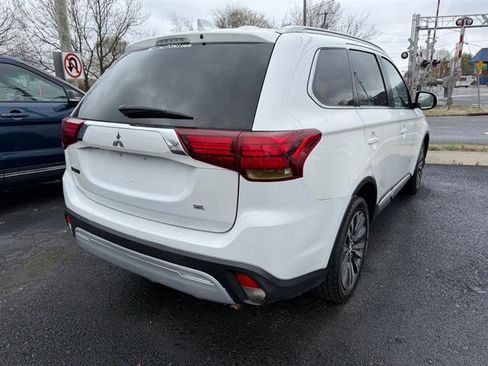 Used 2020 Mitsubishi Outlander SEL image 3