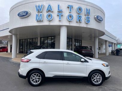 Used 2024 Ford Edge SEL w/ Convenience Package