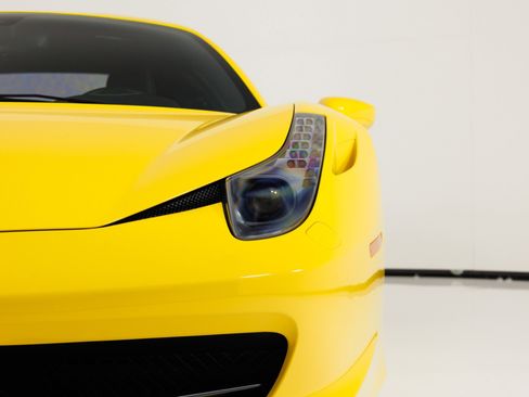 Used 2011 Ferrari 458 Italia Coupe RWD image 60