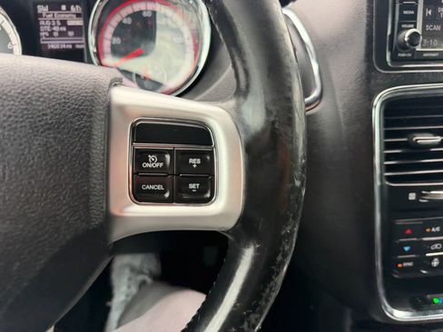 Used 2019 Dodge Grand Caravan GT image 25