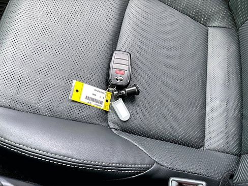 Used 2025 Toyota 4Runner TRD Off-Road Premium image 32