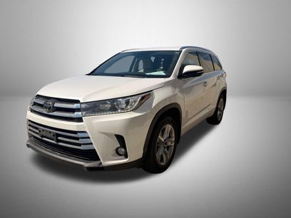 Used 2017 Toyota Highlander Limited w/ Carpet Mat Package
