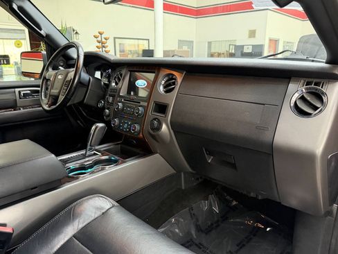 Used 2016 Ford Expedition Platinum AWD/4WD image 20