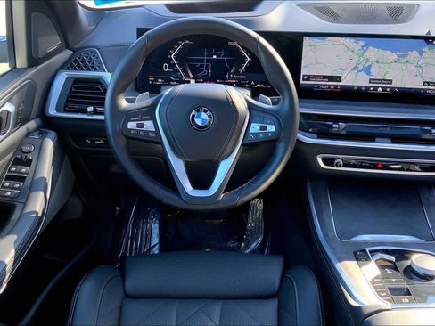 Certified 2025 BMW X5 xDrive40i w/ Premium Package image 6