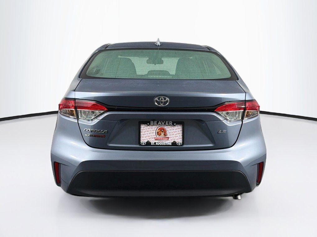 Used 2024 Toyota Corolla LE w/ LE Convenience Package FWD image 8