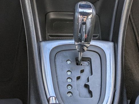 Used 2012 Chrysler 200 Touring image 16