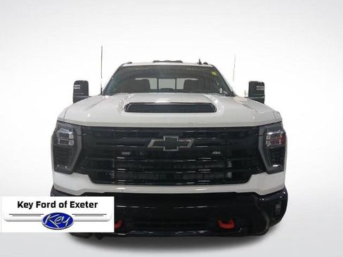 Used 2025 Chevrolet Silverado 2500 LT w/ Trail Boss Package image 4