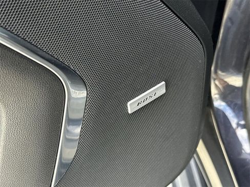 Used 2023 Chevrolet Suburban LT image 22