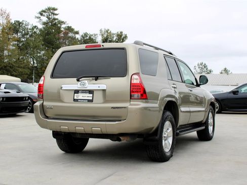Used 2006 Toyota 4Runner SR5 image 7
