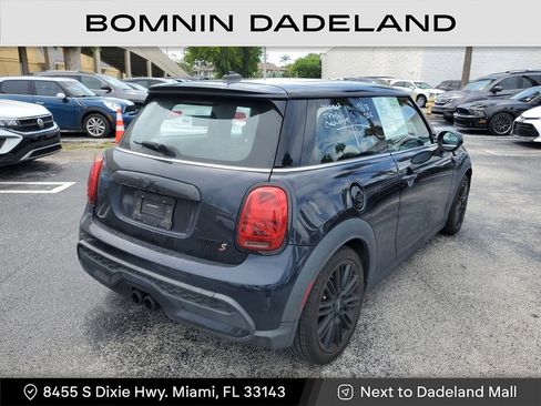Used 2022 MINI Cooper S image 4