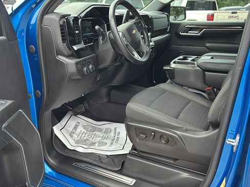Used 2023 Chevrolet Silverado 1500 LT w/ Protection Package AWD/4WD image 15