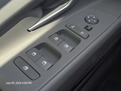 Certified 2026 Hyundai Elantra Sport FWD image 28