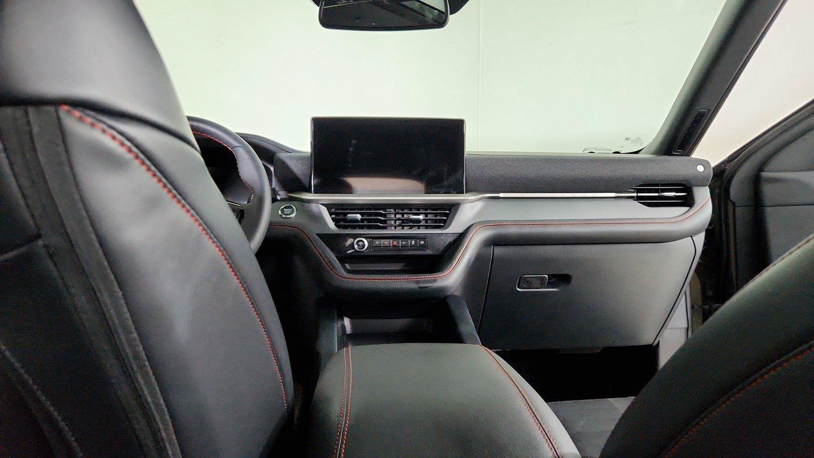 Used 2026 Ford Explorer ST-Line w/ ST-Line Street Pack AWD/4WD image 23