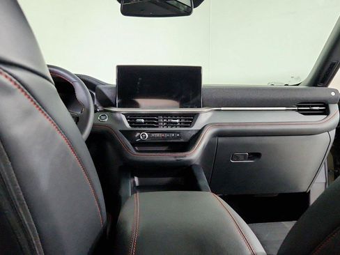Used 2026 Ford Explorer ST-Line w/ ST-Line Street Pack AWD/4WD image 23