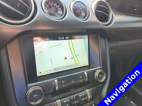 Used 2019 Ford Mustang Shelby GT350 w/ Technology Package image 3