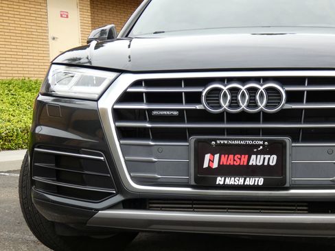 Used 2018 Audi Q5 2.0T Premium Plus w/ Premium Plus Package image 16