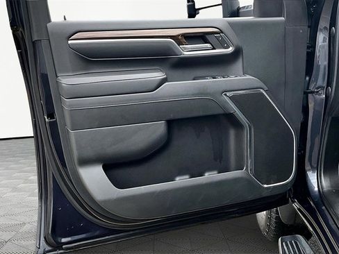 Used 2024 Chevrolet Silverado 2500 LT w/ All Star Edition image 24